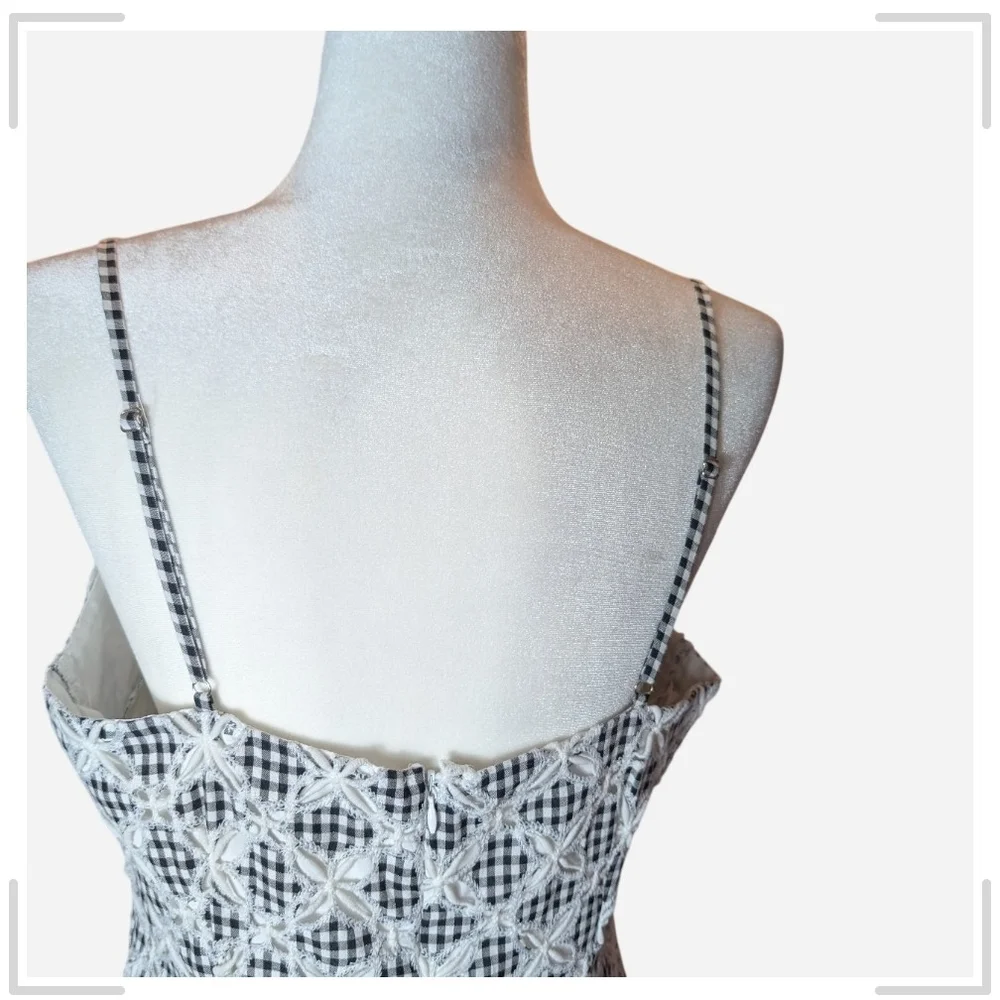 Lulu's Black and White Geometric Midi Dress - Picture 7 of 13